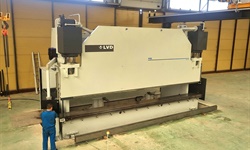 LVD 1000 ton pressbrake installed in France.