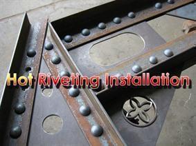 ZM Hot riveting installation, Prensas horizontales